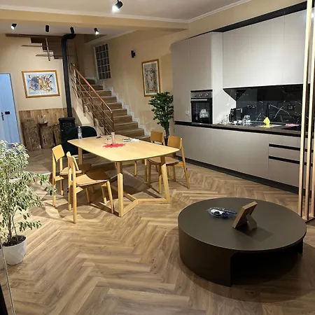 The Urban Garden Apartman